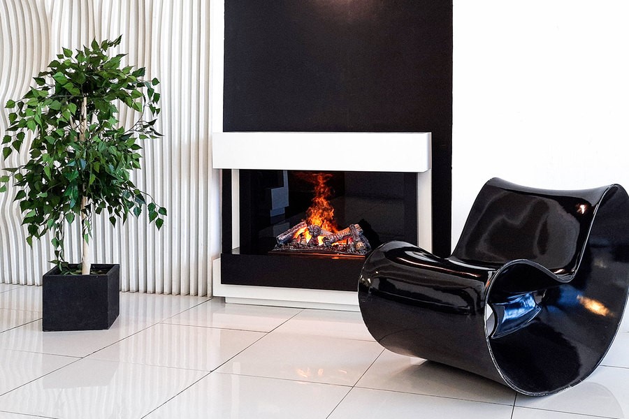 Линейный электрокамин Royal Flame Cube Белый с черным с очагом Astra 50